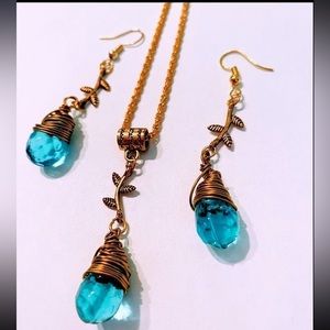 Blue glass beaded Teardrop wire wrapped necklace and earrings set